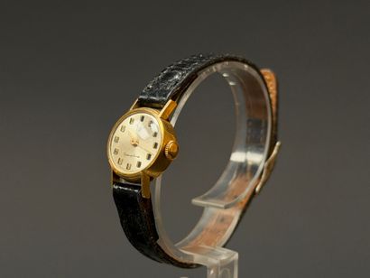 LIP lady's watch, gold case.
750°/00 gold.
Leather...