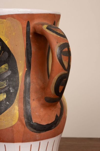Jacques INNOCENTI (1926-1958)
Pichet en céramique...