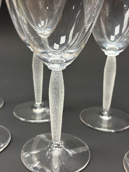 LALIQUE modèle Louvre
Suite de neuf grands...