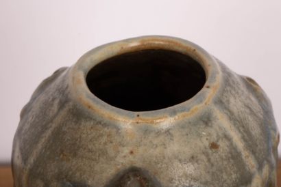 MOUGIN Frères à Nancy. 
Vase en grès émaillé,...