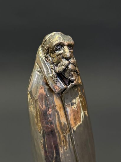 Sculpture de Rabbin
Statuette en argent fourré...