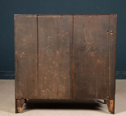 Commode scriban en acajou mouluré, à abattant...