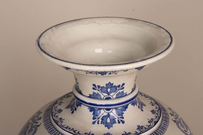 Manufacture de GIEN (1860-1871)
Grand vase...