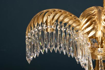 Important lustre palmier en bronze et richement...
