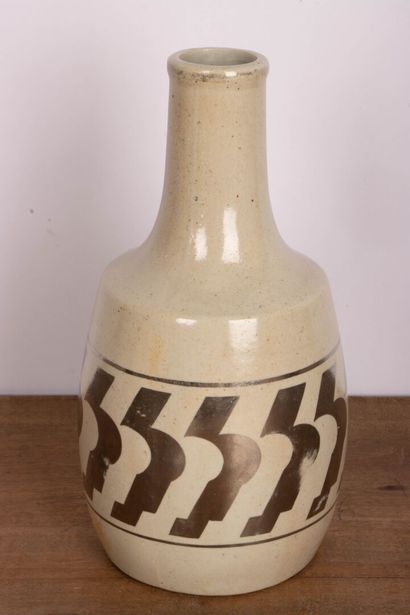 Jean LUCE (1895-1964) 
Grand vase balustre...