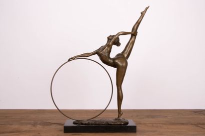 CÉSARO (XX) 
Danseuse au cerceau. 
Epreuve...