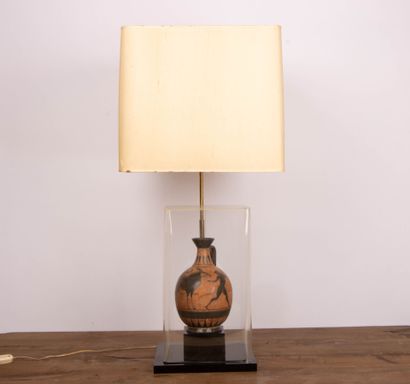 Vase de style grec antique en terre cuite,...