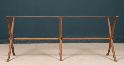 Piètement de table basse en métal, à six...