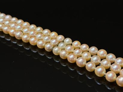 Bracelet with three rows of cultured pearls,...