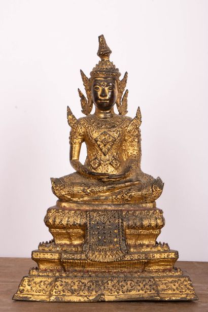 THAILANDE
Bouddha en bronze laqué et doré...