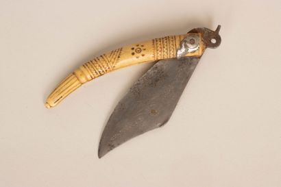 Large couteau pliant de type « navaja »,...