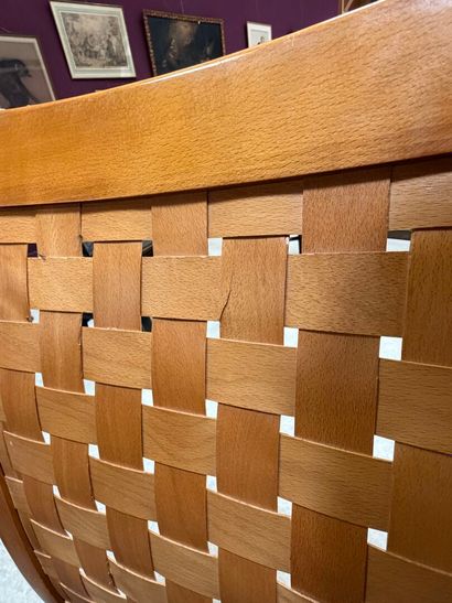 Suite of 6 armchairs in woven fruitwood veneer
Modern...