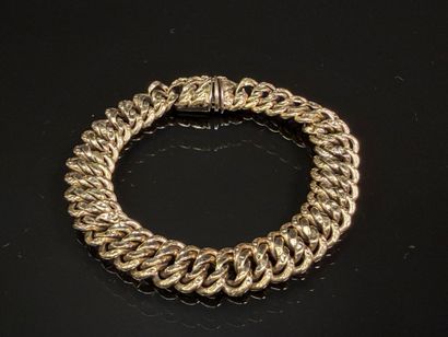 Gourmette bracelet in gold.
750°/00 gold.
L:...