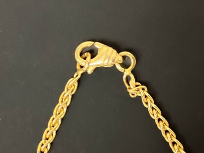 Gold necklace, herringbone link.
750°/00...