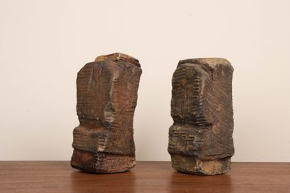 LA BORNE.
Stoneware sculptures symbolizing...