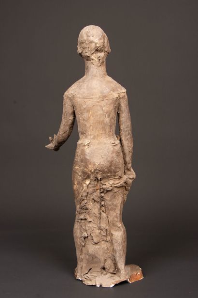 Ecole Française XX°
Jeune femme à l'oiseau.
Sculpture...