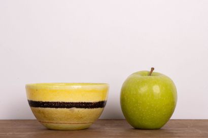 Guido GAMBONE (1909-1969) 
Small ceramic...