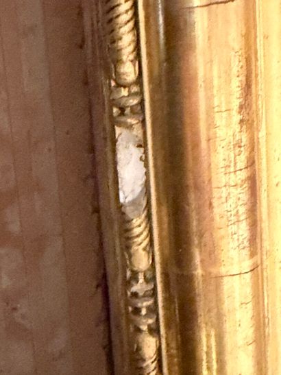 Grand miroir étroit, cadre en bois et stuc...