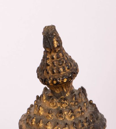 THAILANDE
Bouddha en bronze laqué et doré...