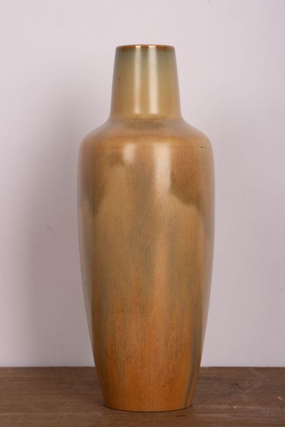 Manufacture Nationale de SÈVRES.
Vase en...