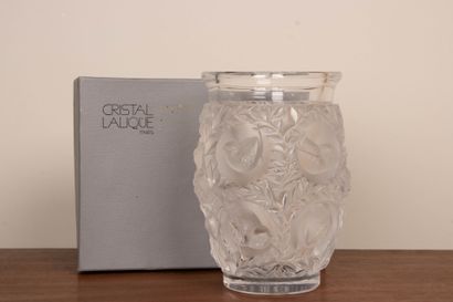 LALIQUE France.
Vase, modèle 