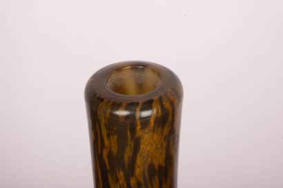 DAUM Nancy
Grand vase à long col en verre...