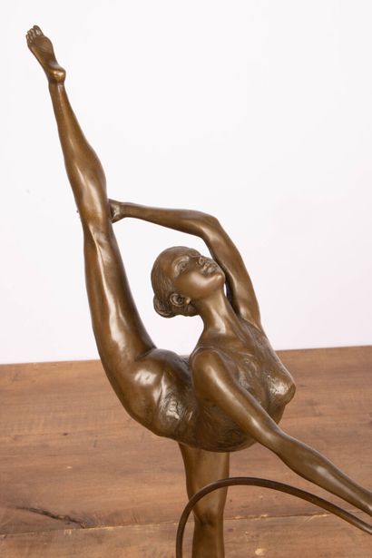CÉSARO (XX) 
Danseuse au cerceau. 
Epreuve...