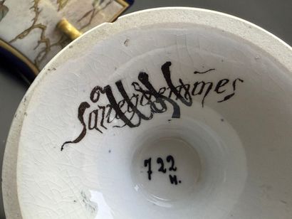 SARREGUEMINES. 
Paire de vases pagodes en...