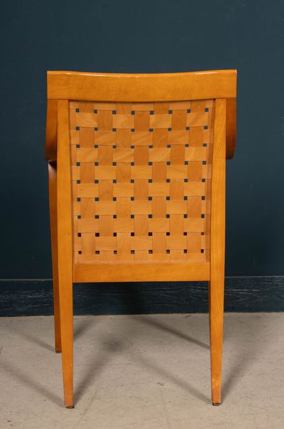 Suite of 6 armchairs in woven fruitwood veneer
Modern...