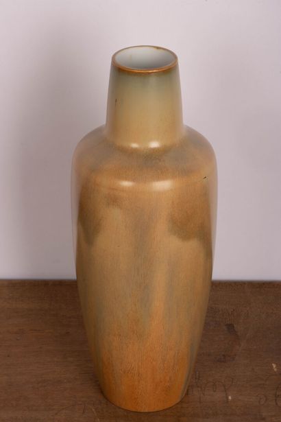 Manufacture Nationale de SÈVRES.
Vase en...