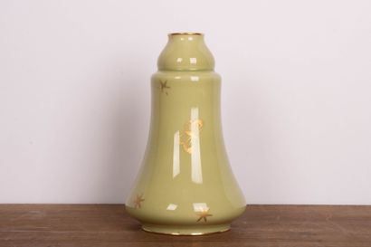 Manufacture Nationale de SÈVRES, 
Vase en...