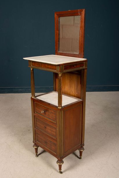 Barbière en acajou 
Estampillée J. LUCIEN
Fin...