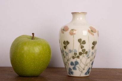 Manufacture Nationale de SÈVRES.
Vase en...