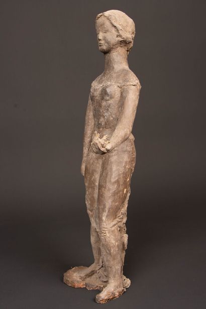 Ecole Française XX°
Jeune femme à l'oiseau.
Sculpture...
