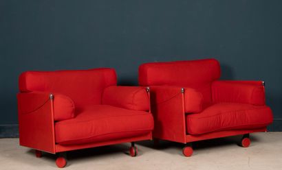 POLTRONA FRAU - 
Paire de fauteuils en cuir...