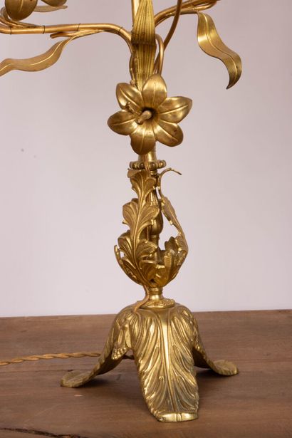 Paire de candélabres d'église à cinq lumières...