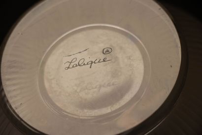 LALIQUE modèle Langeais
Paire de pichets...