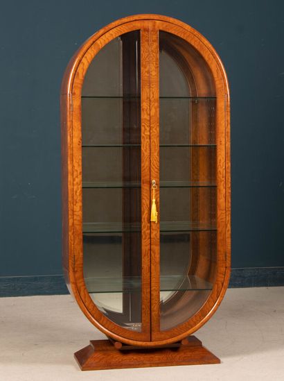 Vitrine de forme ovale en placage de loupe,...