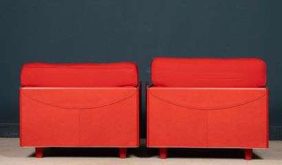 POLTRONA FRAU - 
Paire de fauteuils en cuir...