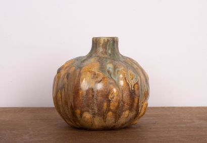 Gilbert METENIER (1876-1950) 
Rare vase courge...