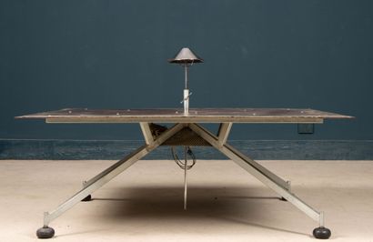 Carlo FORCOLINI modèle Apocalypse Now 
Table...