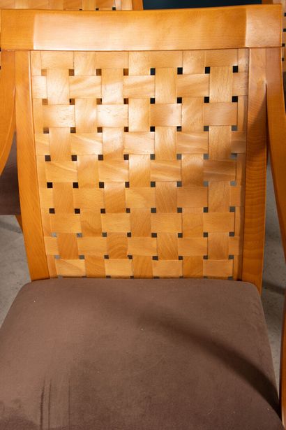 Suite of 6 armchairs in woven fruitwood veneer
Modern...