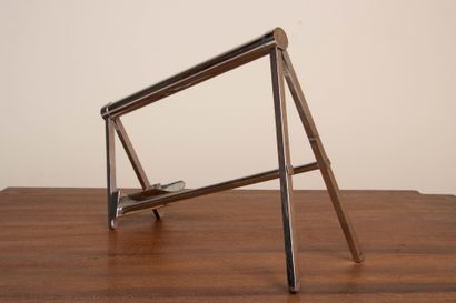 Porte bouteille moderniste en métal chromé....