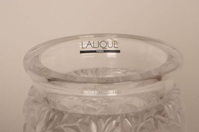 LALIQUE France.
Vase, modèle 