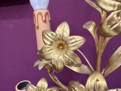 Paire de candélabres d'église à cinq lumières...