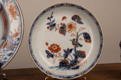 CHINE. 
Large coupelle circulaire en porcelaine...