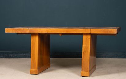 Bureau des années 1950 avec retours amovibles
76...