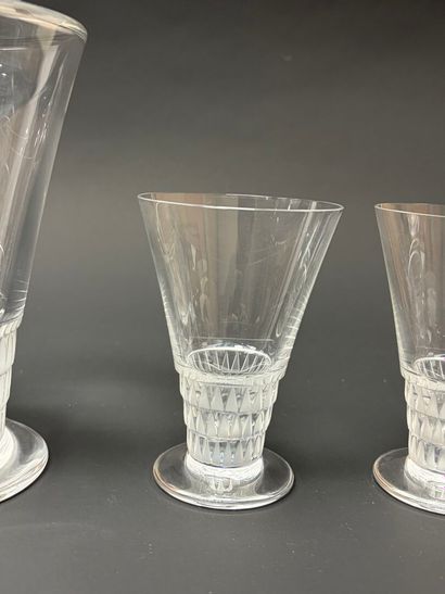 LALIQUE France modèle Bourgueil
Carafe et...