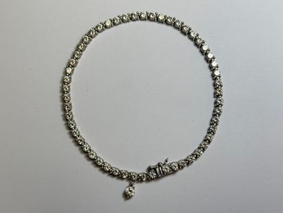 Bracelet rivière en argent et strass
L: 20...