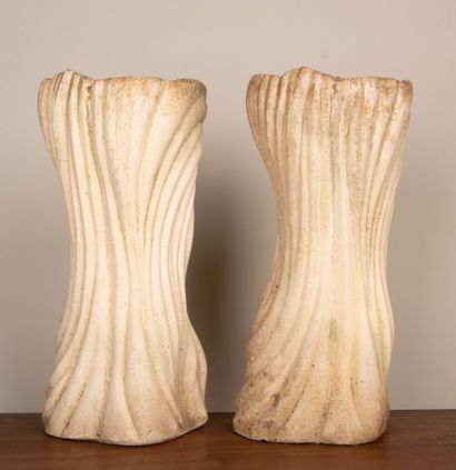 Paire de bustes de femmes formant jardinières,...